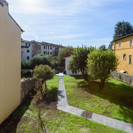 Heart Of Lucca Style Whitin The Walls Exterior foto